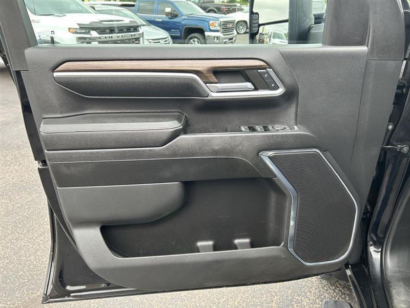 Chevrolet Silverado 2500HD LT Crew Cab Short Bed 4WD 2024