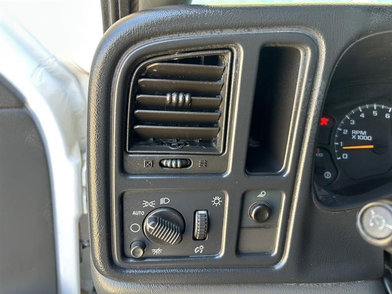 Chevrolet Silverado 3500HD Regular Cab 2WD 2007