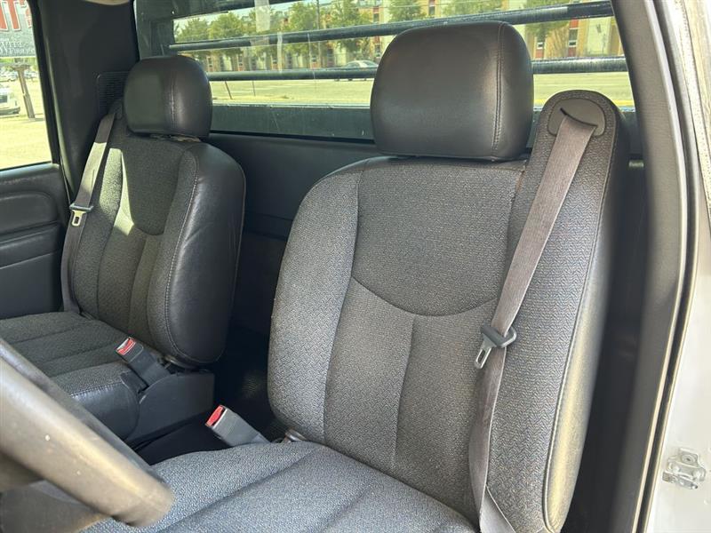 Chevrolet Silverado 3500HD Regular Cab 2WD 2007