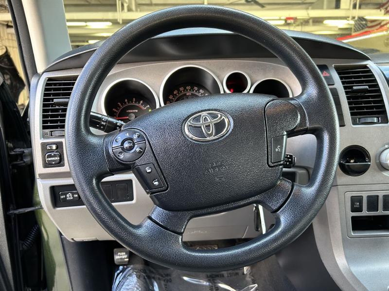 Toyota Tundra Tundra-Grade Double Cab 4.6L 2WD 2012