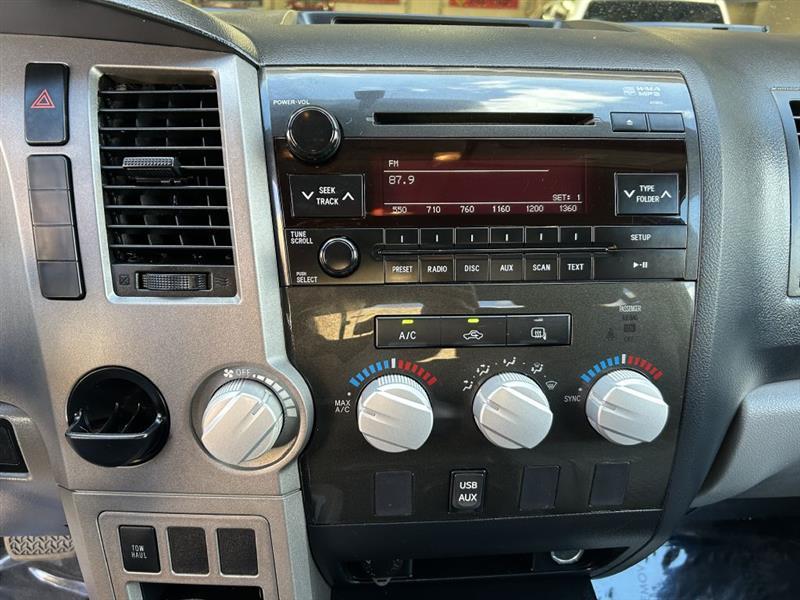 Toyota Tundra Tundra-Grade Double Cab 4.6L 2WD 2012