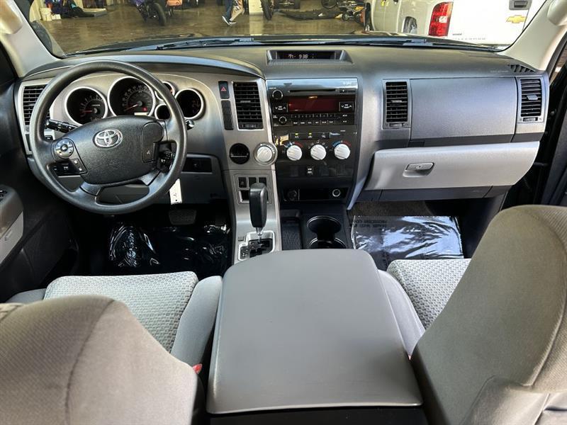 Toyota Tundra Tundra-Grade Double Cab 4.6L 2WD 2012