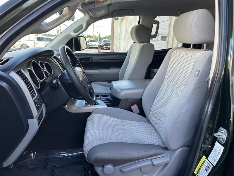 Toyota Tundra Tundra-Grade Double Cab 4.6L 2WD 2012
