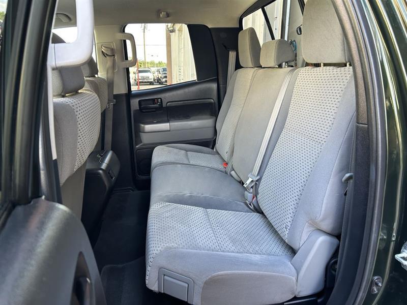 Toyota Tundra Tundra-Grade Double Cab 4.6L 2WD 2012