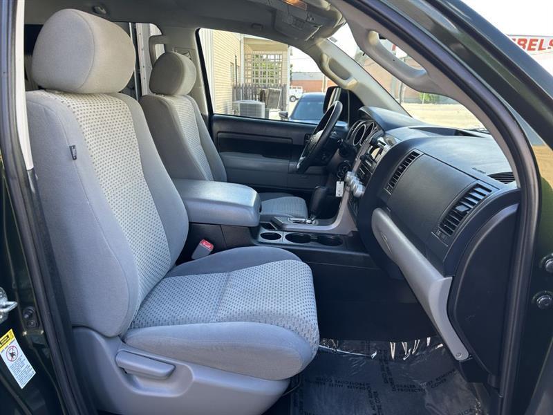 Toyota Tundra Tundra-Grade Double Cab 4.6L 2WD 2012