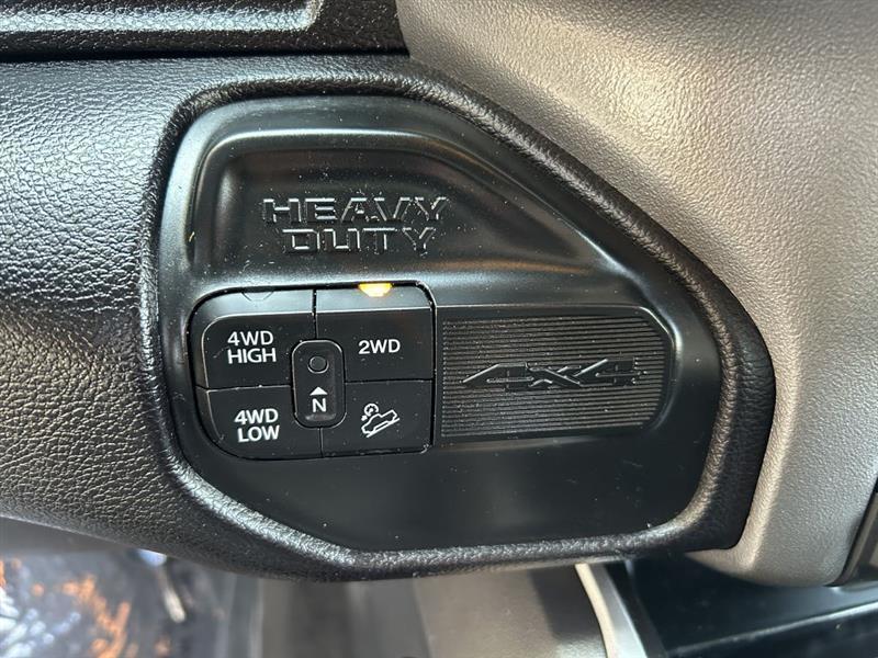 RAM 2500 Tradesman Crew Cab SWB 4WD 2024