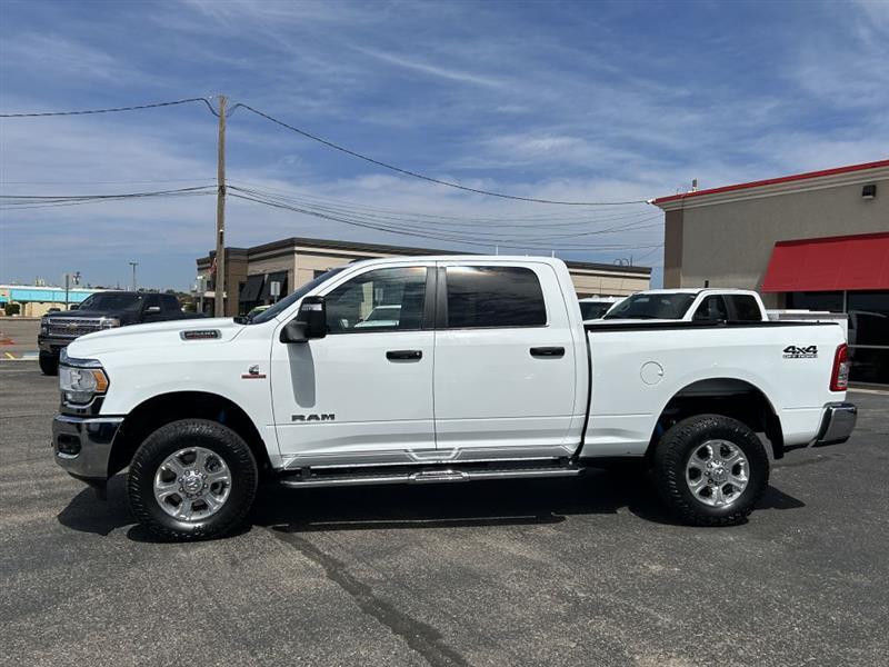 RAM 2500 Tradesman Crew Cab SWB 4WD 2024