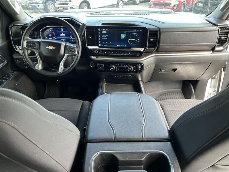 Chevrolet Silverado 2500HD LT Crew Cab Long Box 4WD 2024