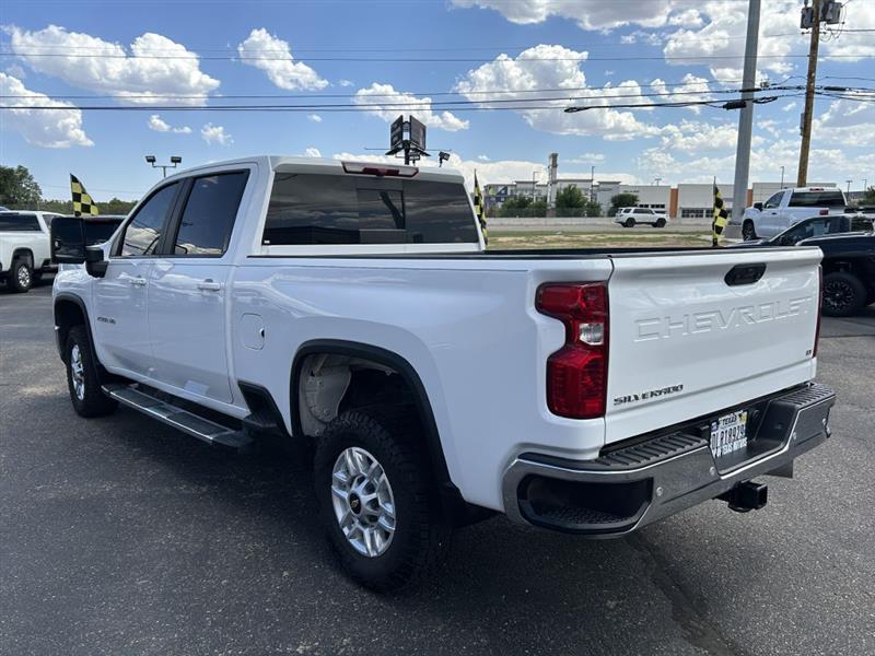 Chevrolet Silverado 2500HD LT Crew Cab Long Box 4WD 2024