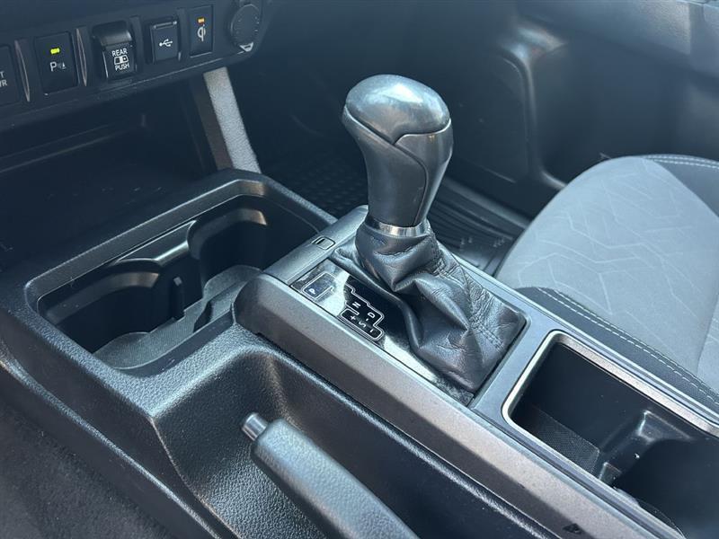 Toyota Tacoma SR5 Double Cab 4WD V6 2022