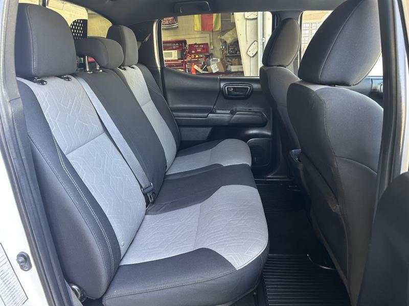 Toyota Tacoma SR5 Double Cab 4WD V6 2022