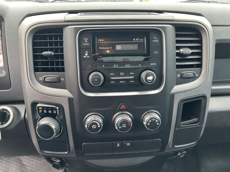 RAM 1500 Tradesman Regular Cab SWB 2WD 2016