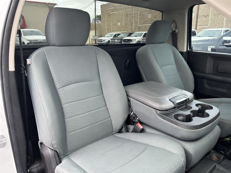 RAM 1500 Tradesman Regular Cab SWB 2WD 2016