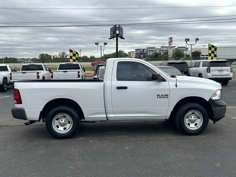 RAM 1500 Tradesman Regular Cab SWB 2WD 2016