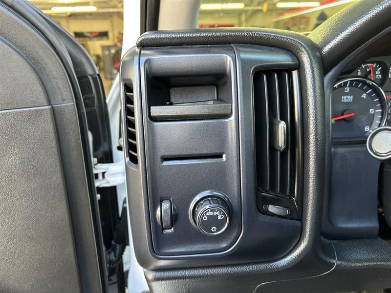 Chevrolet Silverado 2500HD LT Crew Cab 2WD 2017