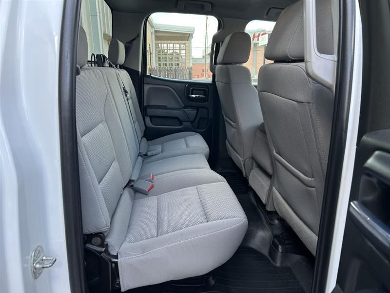 Chevrolet Silverado 2500HD LT Crew Cab 2WD 2017