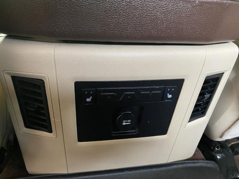 RAM 1500 Laramie Crew Cab SWB 2WD 2016