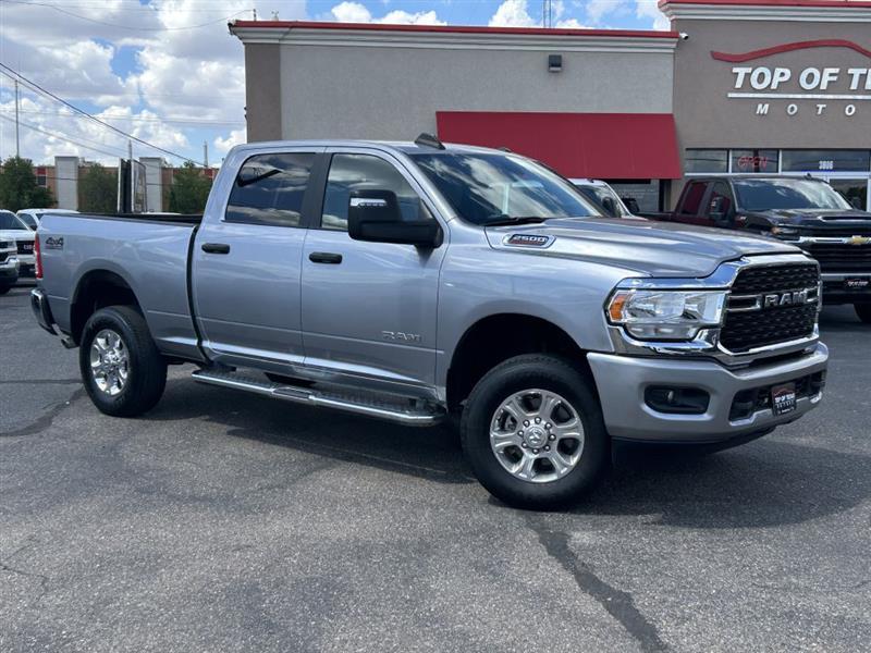 RAM 2500 Tradesman Crew Cab SWB 4WD 2024