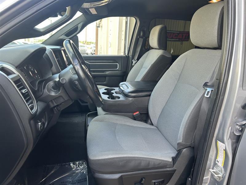 RAM 2500 Tradesman Crew Cab SWB 4WD 2024