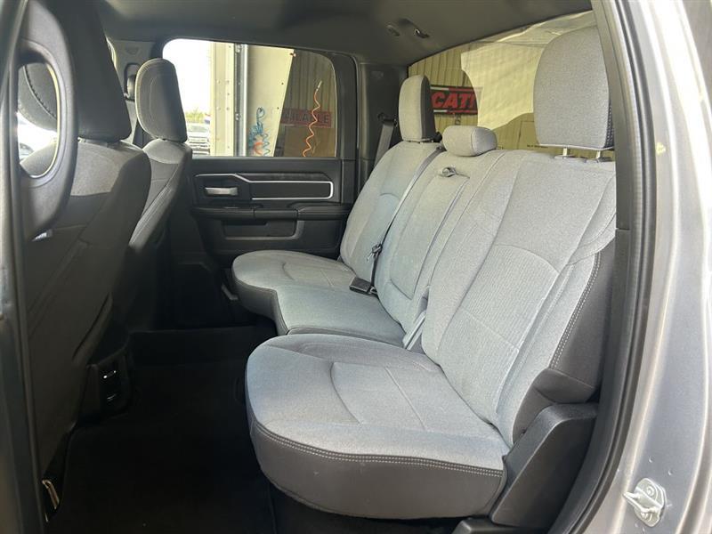 RAM 2500 Tradesman Crew Cab SWB 4WD 2024