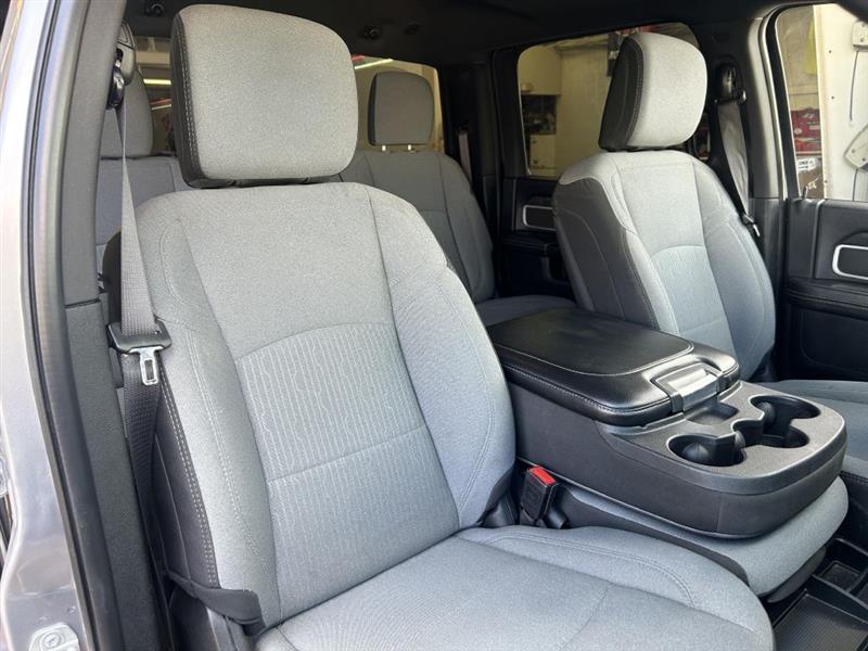 RAM 2500 Tradesman Crew Cab SWB 4WD 2024