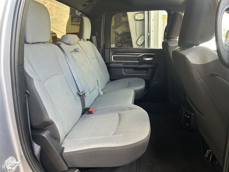 RAM 2500 Tradesman Crew Cab SWB 4WD 2024