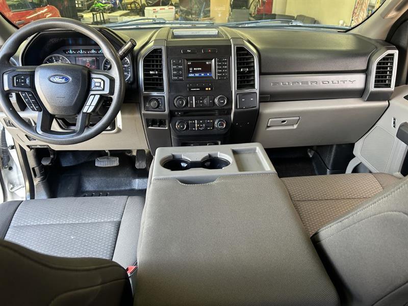 Ford F-250 SD XL SuperCab 4WD 2019