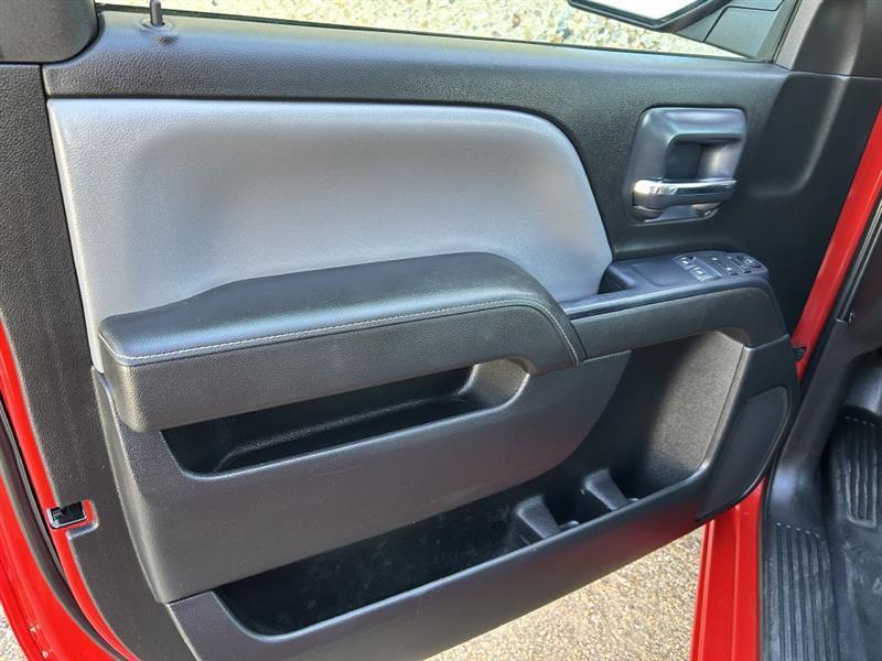 Chevrolet Silverado 1500 Regular Cab Short Bed 4WD 2014