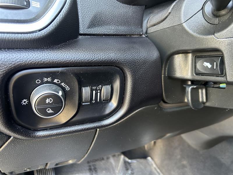 RAM 2500 Laramie Crew Cab SWB 4WD 2024