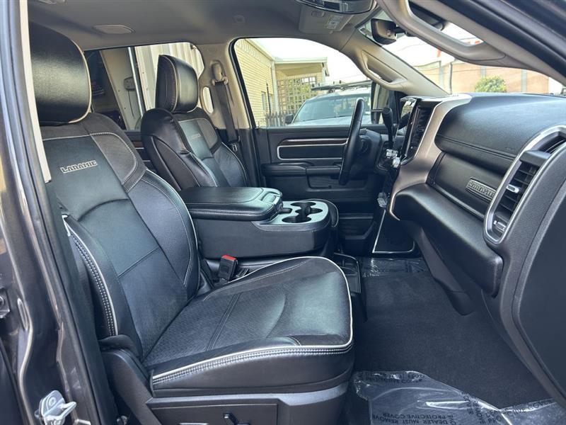 RAM 2500 Laramie Crew Cab SWB 4WD 2024