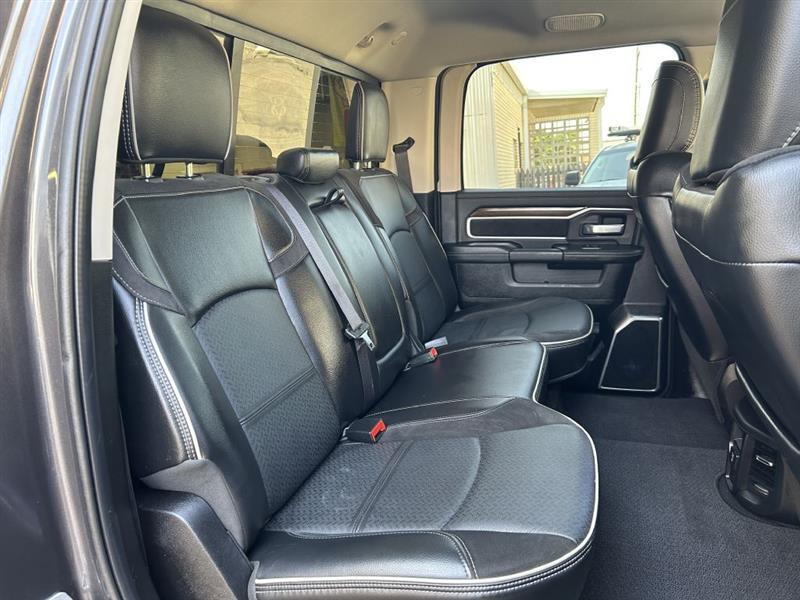 RAM 2500 Laramie Crew Cab SWB 4WD 2024