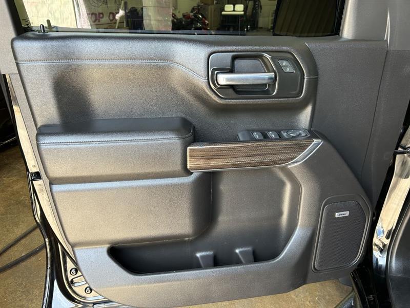 Chevrolet Silverado 1500 RST Crew Cab 4WD 2020