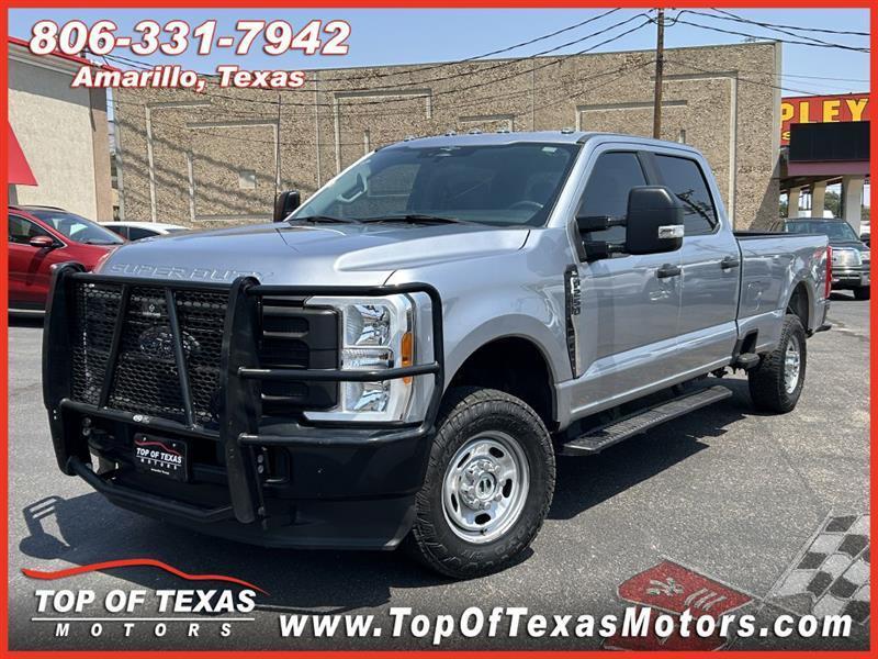 Ford F-250 SD XLT Crew Cab 4WD 2023