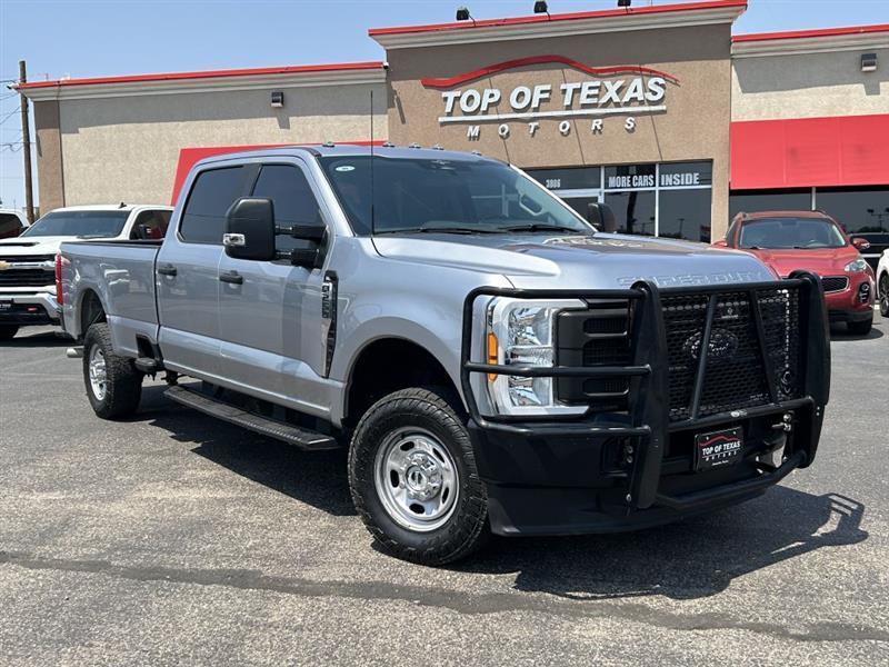 Ford F-250 SD XLT Crew Cab 4WD 2023