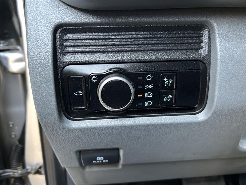 Ford F-250 SD XLT Crew Cab 4WD 2023