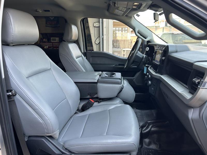 Ford F-250 SD XLT Crew Cab 4WD 2023