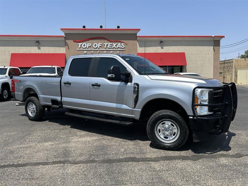 Ford F-250 SD XLT Crew Cab 4WD 2023
