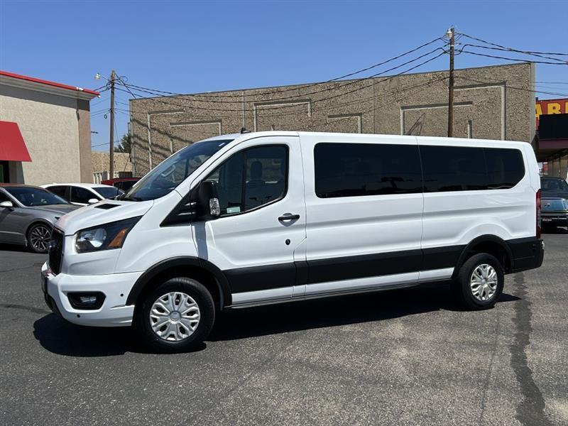 Ford Transit 350 Wagon Low Roof XLT w/Sliding Pass. 148-in. WB 2024
