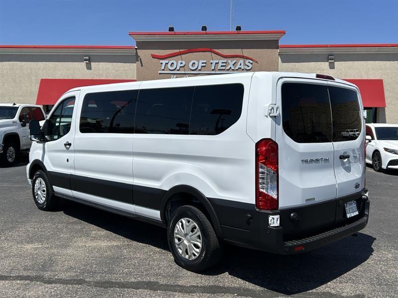 Ford Transit 350 Wagon Low Roof XLT w/Sliding Pass. 148-in. WB 2024
