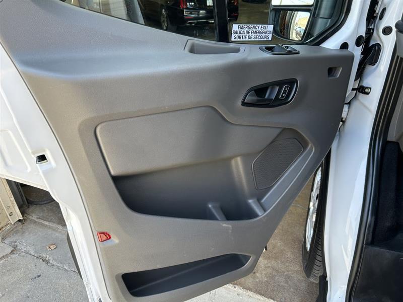 Ford Transit 350 Wagon Low Roof XLT w/Sliding Pass. 148-in. WB 2024