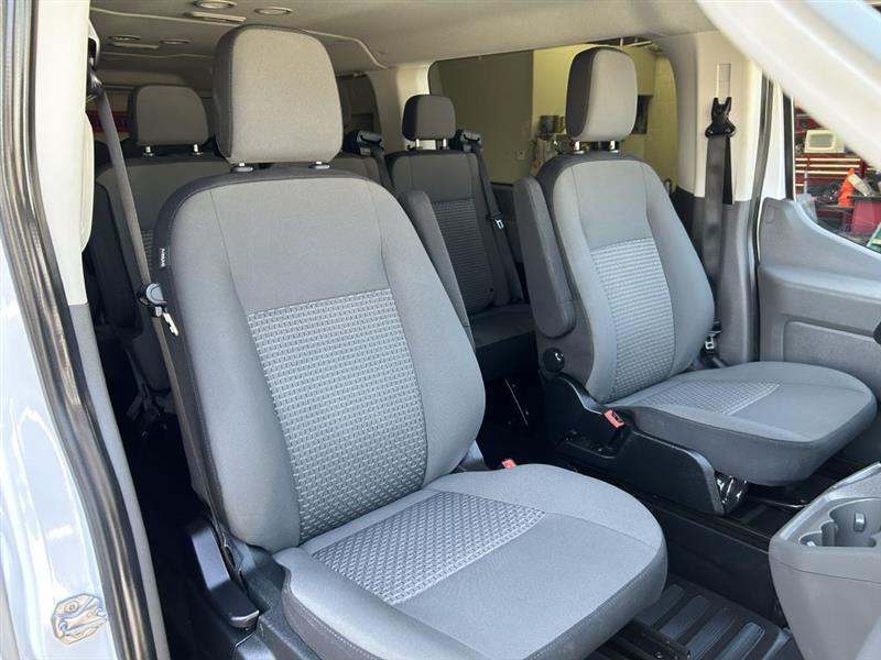 Ford Transit 350 Wagon Low Roof XLT w/Sliding Pass. 148-in. WB 2024