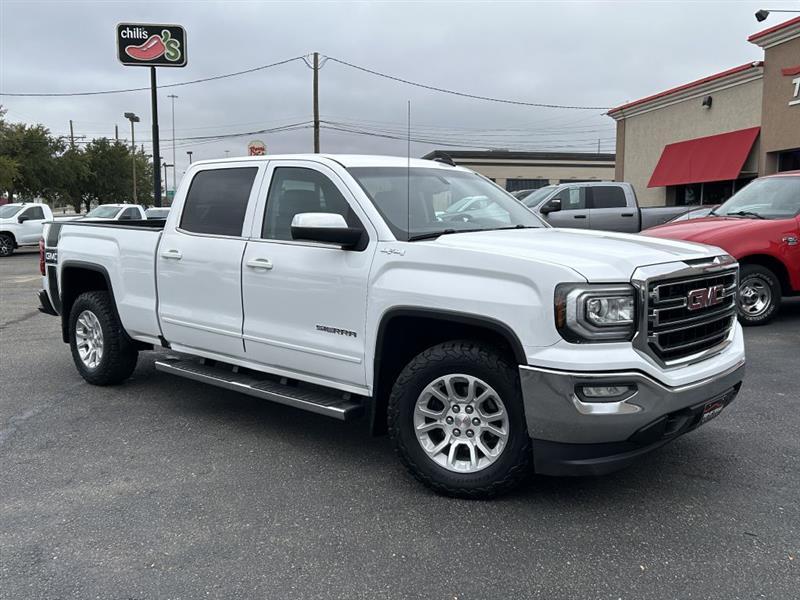 GMC Sierra photo 2