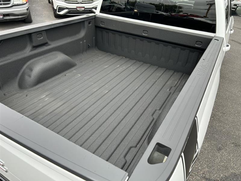 GMC Sierra photo 7