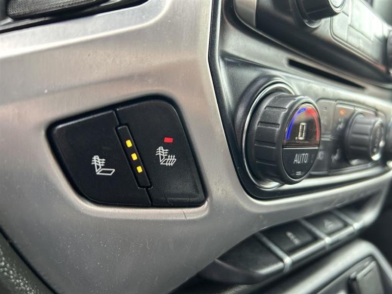 GMC Sierra photo 17