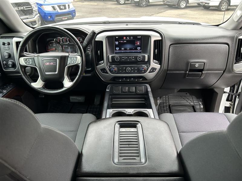 GMC Sierra photo 24
