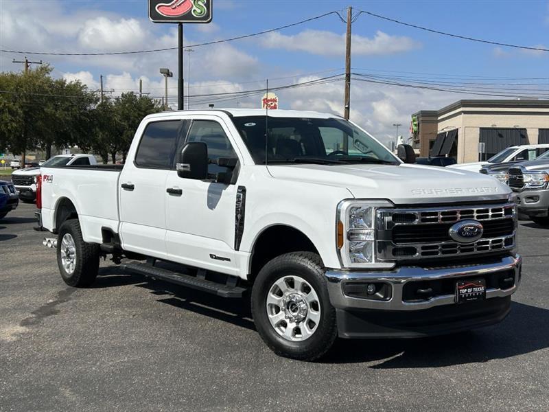 Ford F-250SD photo 2
