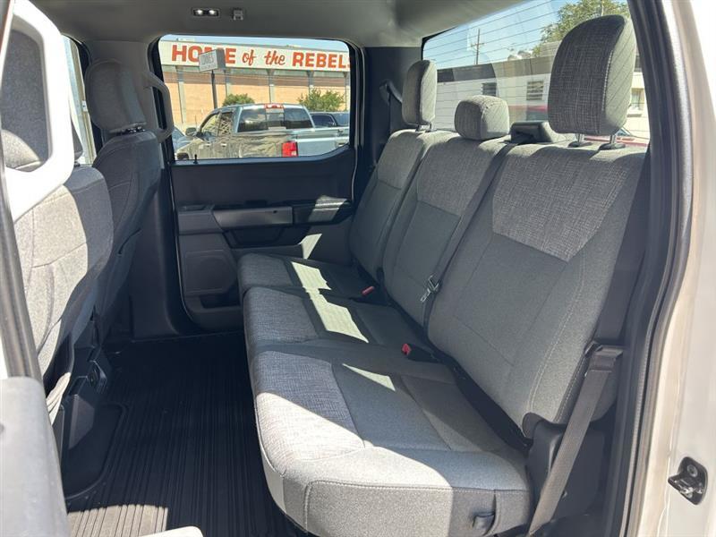 Ford F-250SD photo 16
