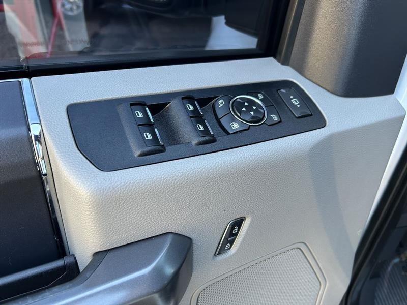 Ford F-250SD photo 4