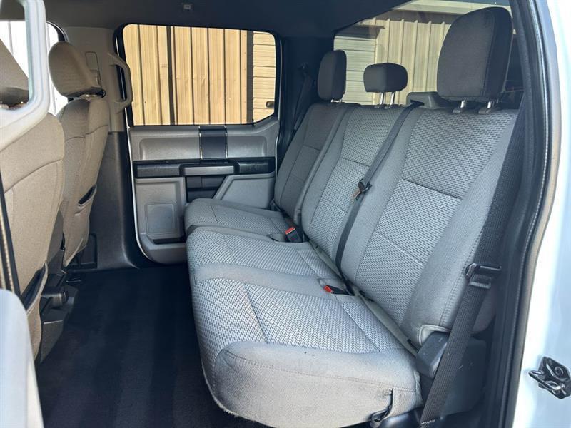 Ford F-250SD photo 11
