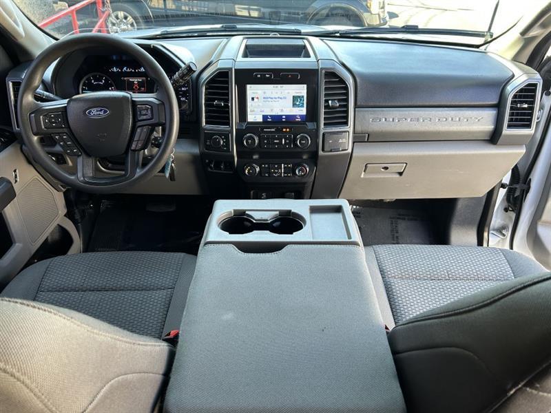 Ford F-250SD photo 15